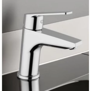 Short Washbasin Mixer 14 cm, Chrome Color | Saudi Ceramics