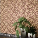 ورق جداري تصميم نقشات، مقاس 10 م×50 سم، لون احمر