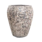 فازة ورد سيراميك، بارتفاع 90 سم وعرض 66 سم، الوان متداخلة.