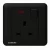 فيش مفرد 13 امبير مع مفتاح تشغيل ومؤشر ضوئي نيون، اسود، 86×86 مم، 250 فولت، ماركة سيمنز (دلتا سيتا)
