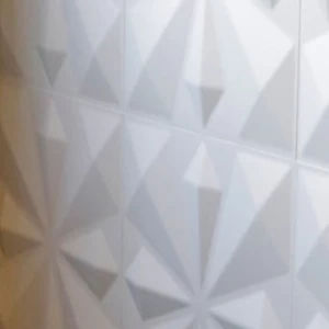 ألواح حائط 3D حجم 50×50 سم لون أبيض موديل كايتس | 