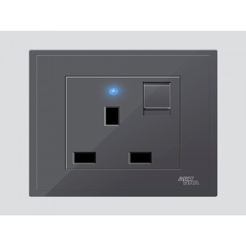 Triple Socket D3 Piano 13 Amp 7x7 cm, Black Color | N/A