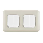 مفتاح انارة رباعي 10 أمبير، لون شامبين، 7×14 سم، 250 فولت | سبكترا