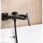 خلاط حوض استحمام نحاس أبعاد 21.5×20×13.6 سم، لون أسود