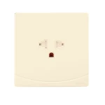 فيش عالمى ثلاثي الفتحات 16 أمبير الفنار موديل سِدرا المقاس  7x7 اللون البيج