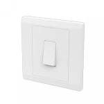 مفتاح كهرباء مفرد متوسط 10 امبير، مقاس 7×7 سم، لون أبيض، براند أي بي بي