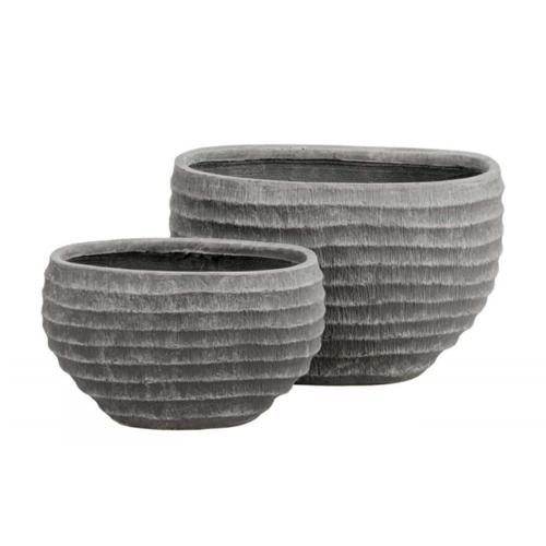 حوض نبات بوليريسين اسمنتي تصميم دائري 26×21×45 سم لون رمادي غامق | حدائق السلطان