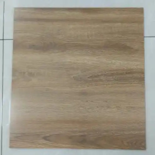أرضيات سيراميك 60×60 سم تصميم ساده بني غامق | Watani Al Dar