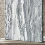 ألواح رخام كالديا، اللون ابيض ورمادي، المقاس 1.27×2.76 سم