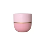 أصيص نبات أسمنتي، لون وردي، عرض 40 سم، وارتفاع 40 سم.