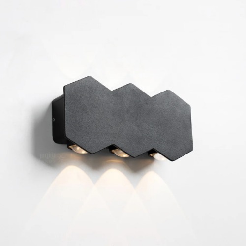 Contemporary LED Wall Sconce for Outdoor Fence, Size 19×9×5 cm, Black | 48552