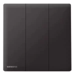 مفتاح انارة ثلاثي 10 امبير، اسود، 86×86 مم، 250 فولت، ماركة سيمنز (دلتا بيليوس)